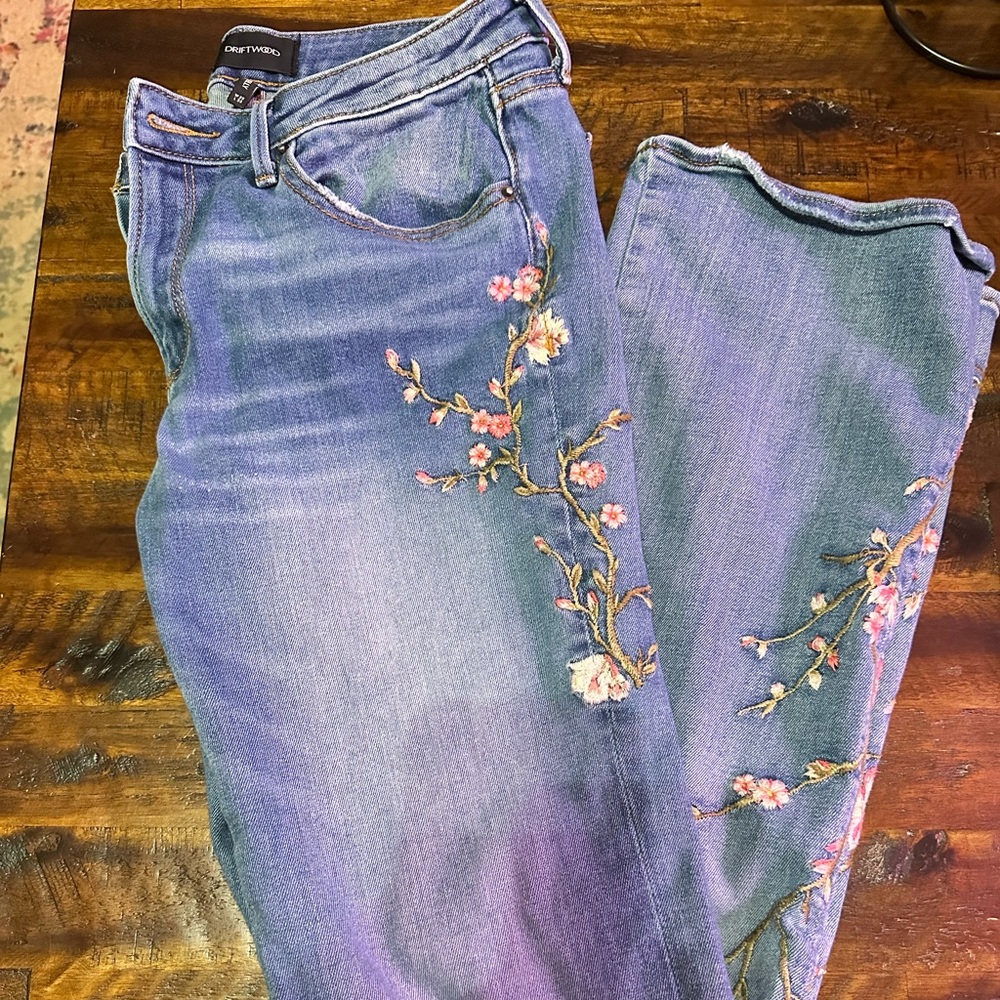 Driftwood Kelly Jeans with Cherry Blossoms size 29